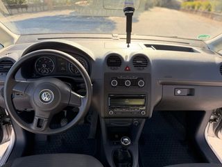 Volkswagen Caddy 2012