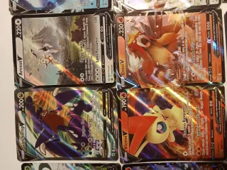 Lote Cartas Pokémon V, Vmax, Fundas