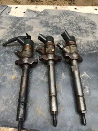 3 Inyectores Diésel Buen Estado