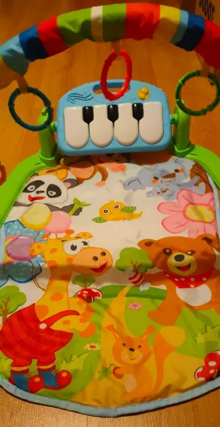 Tapete de juegos musical para bebé