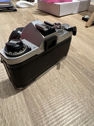 Canon AV-1 + Objetivo Tokina 28mm