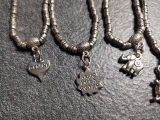 5 Braccialetti con Ciondoli