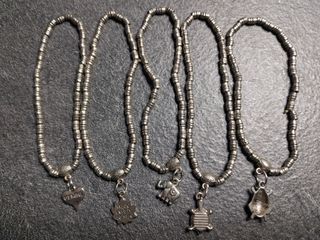 5 Braccialetti con Ciondoli