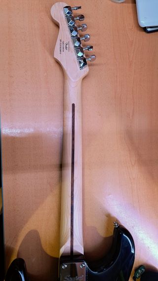 Squier Stratocaster Fender + Pack Completo