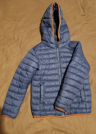 Abrigo acolchado niño azul con capucha