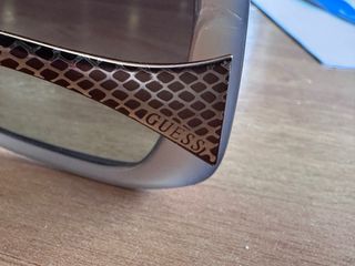 Gafas de Sol Guess Marrón y Dorado