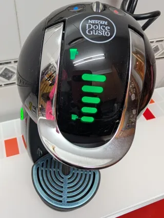 Cafetera DOLCE GUSTO Automática