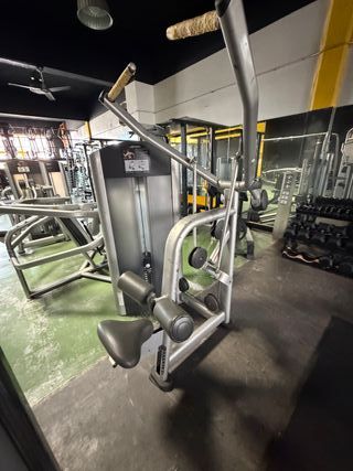 Lote de máquinas de gimnasio