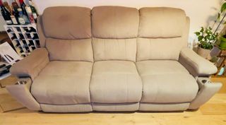 Sofá relax 3 plazas eléctrico con posavasos