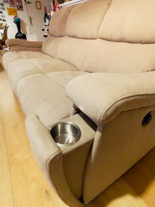 Sofá relax 3 plazas eléctrico con posavasos
