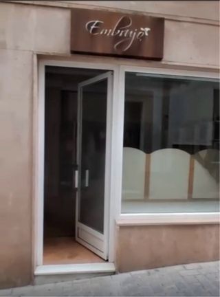 Se alquila local comercial en Montilla