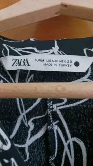 Vestido camisero estampado blanco y negro