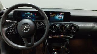 Mercedes-Benz Clase A 180 100 kW (136 CV)