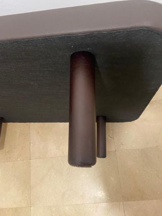 Cama individual gris y blanca