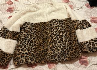Pellicciotto fantasia leopardata