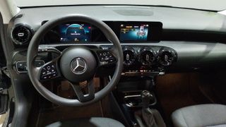 Mercedes-Benz Clase A 180 100 kW (136 CV)