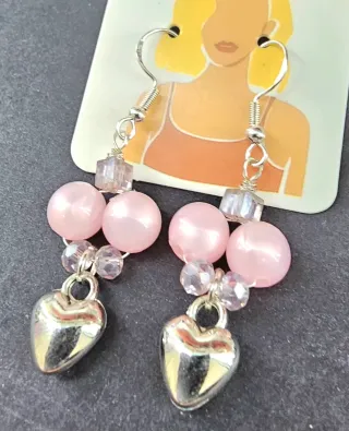 Orecchini pendenti cuore rosa