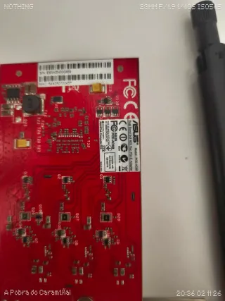 Tarjeta de red PCIe ASUS con antenas