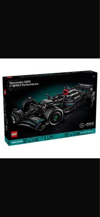 LEGO Mercedes-AMG F1 W14 E Performance