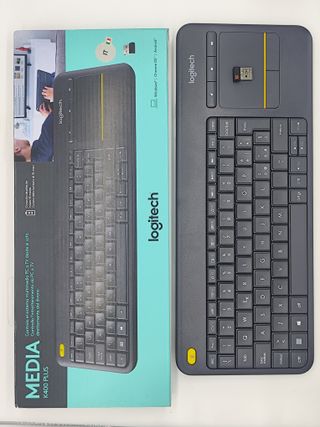 Logitech K400 Plus IT completa