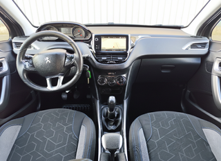 PEUGEOT 2008 Style 1.2L 82CV. 2018