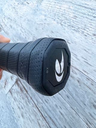 Raqueta Solinco Blackout V2