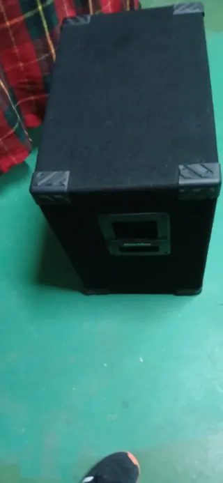 Amplificador Hartke HA 2500 + Pantalla