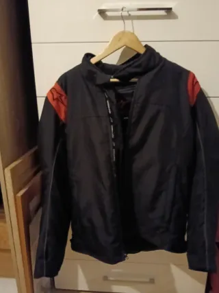 Chaqueta Alpinestars Negra y Roja Moto