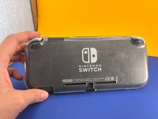 Nintendo Switch Lite + 3 Giochi