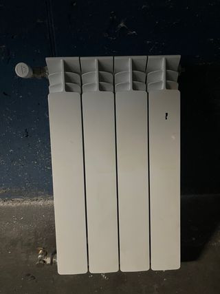 Radiadores de metal blancos 3unidades de 4 cuerpos