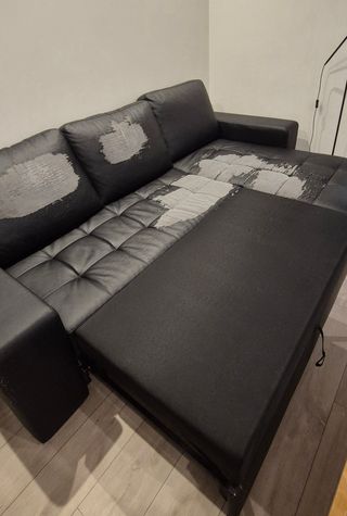 Sofá cama con chaise long negro. Precio rebajado