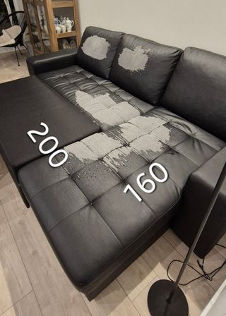 Sofá cama con chaise long negro. Precio rebajado