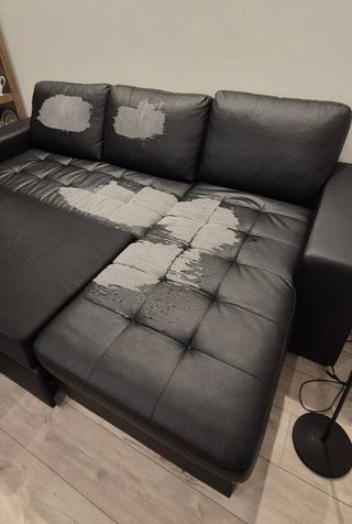 Sofá cama con chaise long negro. Precio rebajado