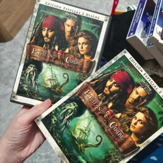 DVD Piratas del Caribe: El Cofre del Hombre Muerto