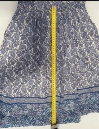 Vestido de tirante de Zara. Talla M