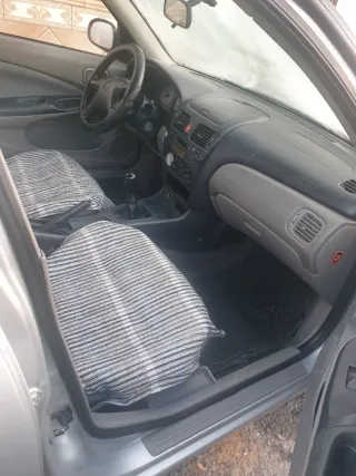 Nissan Almera 2002