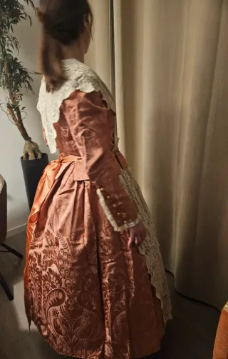 Traje Fallera s/m con mangas intercambiables