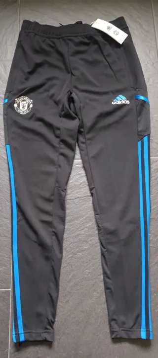 Pantalón Adidas Manchester United