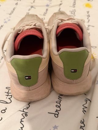 Zapatillas Tommy Hilfiger Beige/Rojo Talla 41