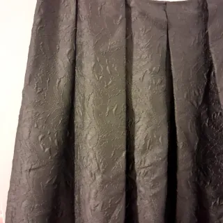 Falda midi jacquard con volumen