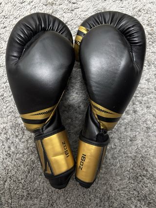 Guantes Boxeo VENUM 16 OZ