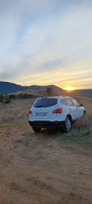 Nissan Qashqai+2 2010