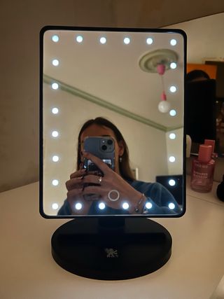 Specchio da trucco con luce LED