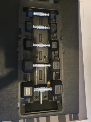 Juego Mancuernas Caucho Negras con Maletín