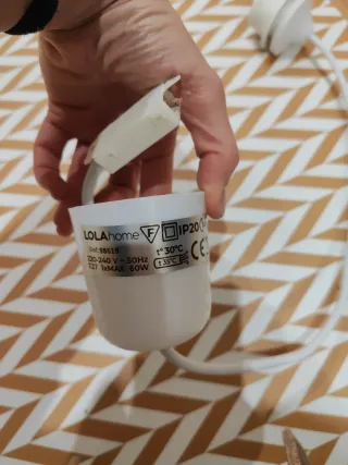 Cable y portalámparas para techo