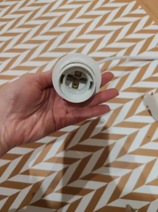 Cable y portalámparas para techo