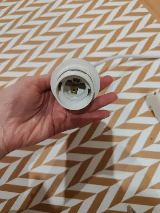 Cable y portalámparas para techo