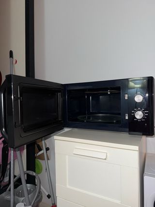 Microondas Samsung Negro.