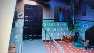 Puerta de entrada de hierro