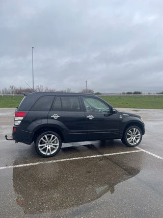 Suzuki Grand Vitara 2012